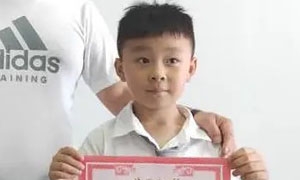 小学一年级语文上册一单元知识竞赛冠军——张萌