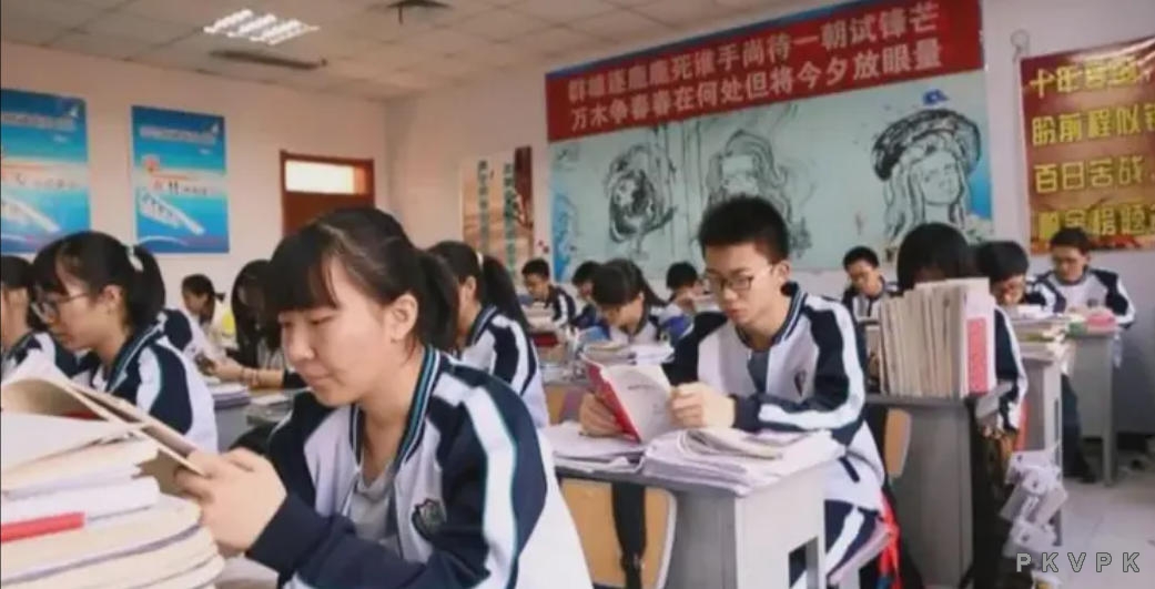 初中阶段，中等生跟学霸的差距不在智商，改掉四个坏习惯就能逆袭 ...